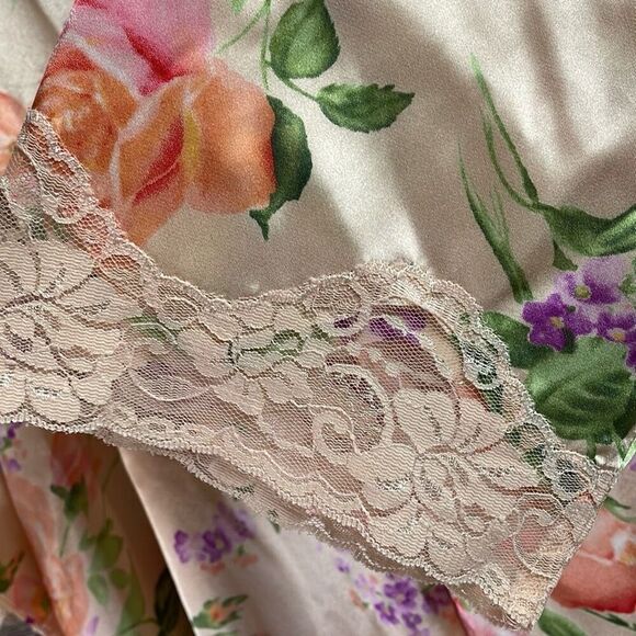 CABERNET SLEEPWEAR Ladies Nightgown House Dress Floral Classy Gown Sz L  Peach - Picture 8 of 10